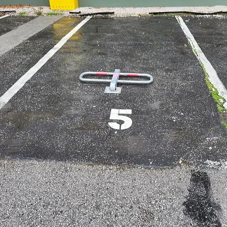 아파트 Near The Ondrej Nepela Winter Stadium